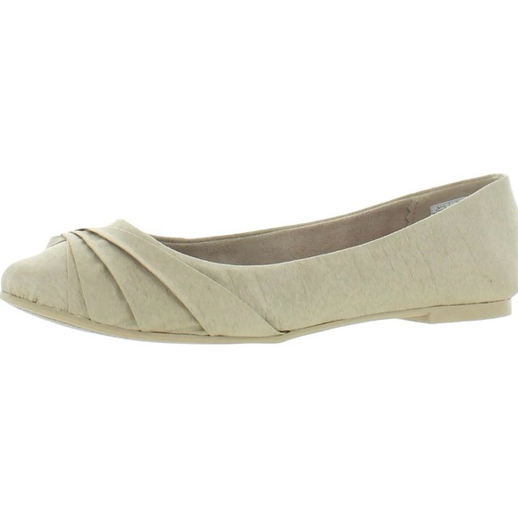 NWB Rocket Dog Myrna Tai Silk sesame ballet flats. Size 6. - Picture 6 of 7